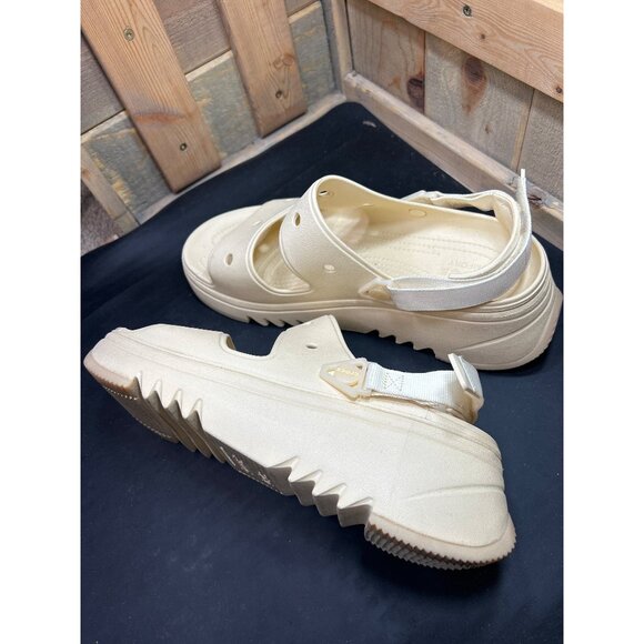 Mens Crocs Xscape Hiker Sandals Size 12 Cream Lightweight Slip-Resistant - Picture 8 of 11